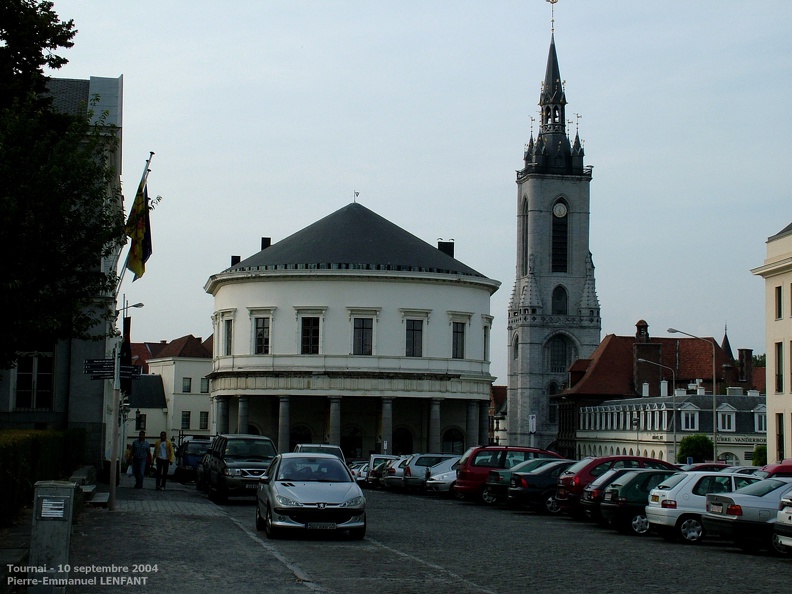 Tournai - Conservatoire - Beffroi.jpg