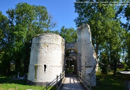 Sondage archéologique sur le site du château d'Eaucourt-sur-Somme (France) - Août 2015