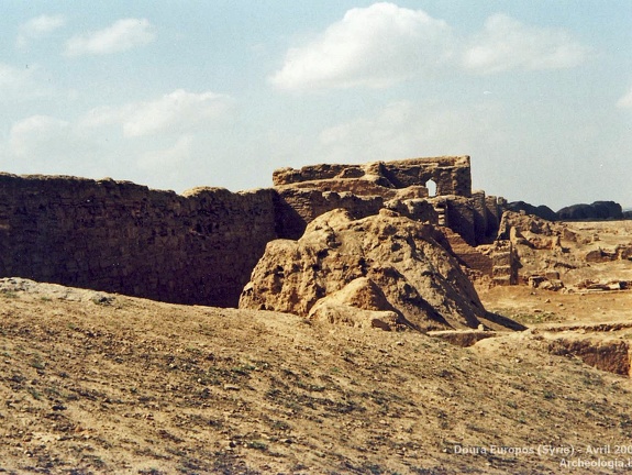 Le long de l'Euphrate - Avril 2002