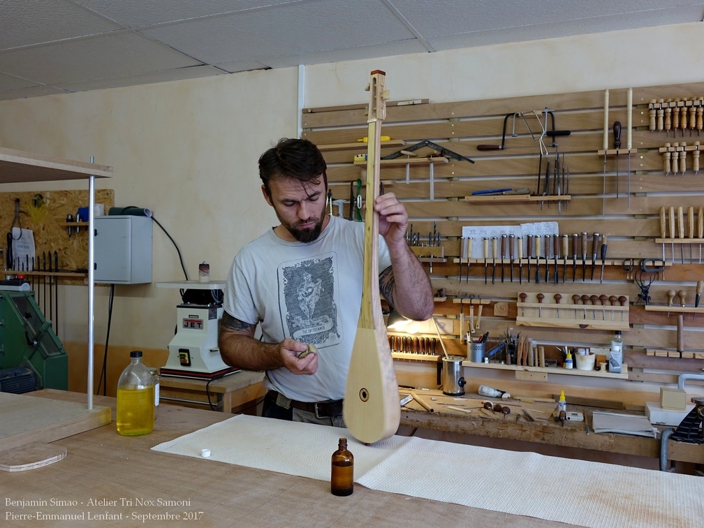 Atelier de Benjamin Simao - Archéo-Luthier