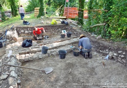 Sondage archéologique sur le site du château d'Eaucourt-sur-Somme (France) - Août 2015