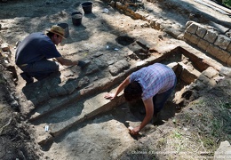 Sondage archéologique sur le site du château d'Eaucourt-sur-Somme (France) - Août 2015