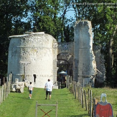 Sondage archéologique sur le site du château d'Eaucourt-sur-Somme (France) - Août 2015